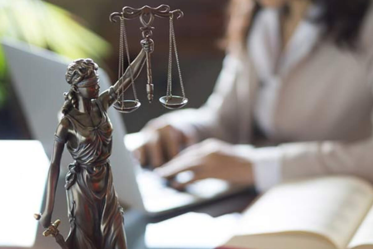 Is Outsourcing an Opportunity for Law Firms?